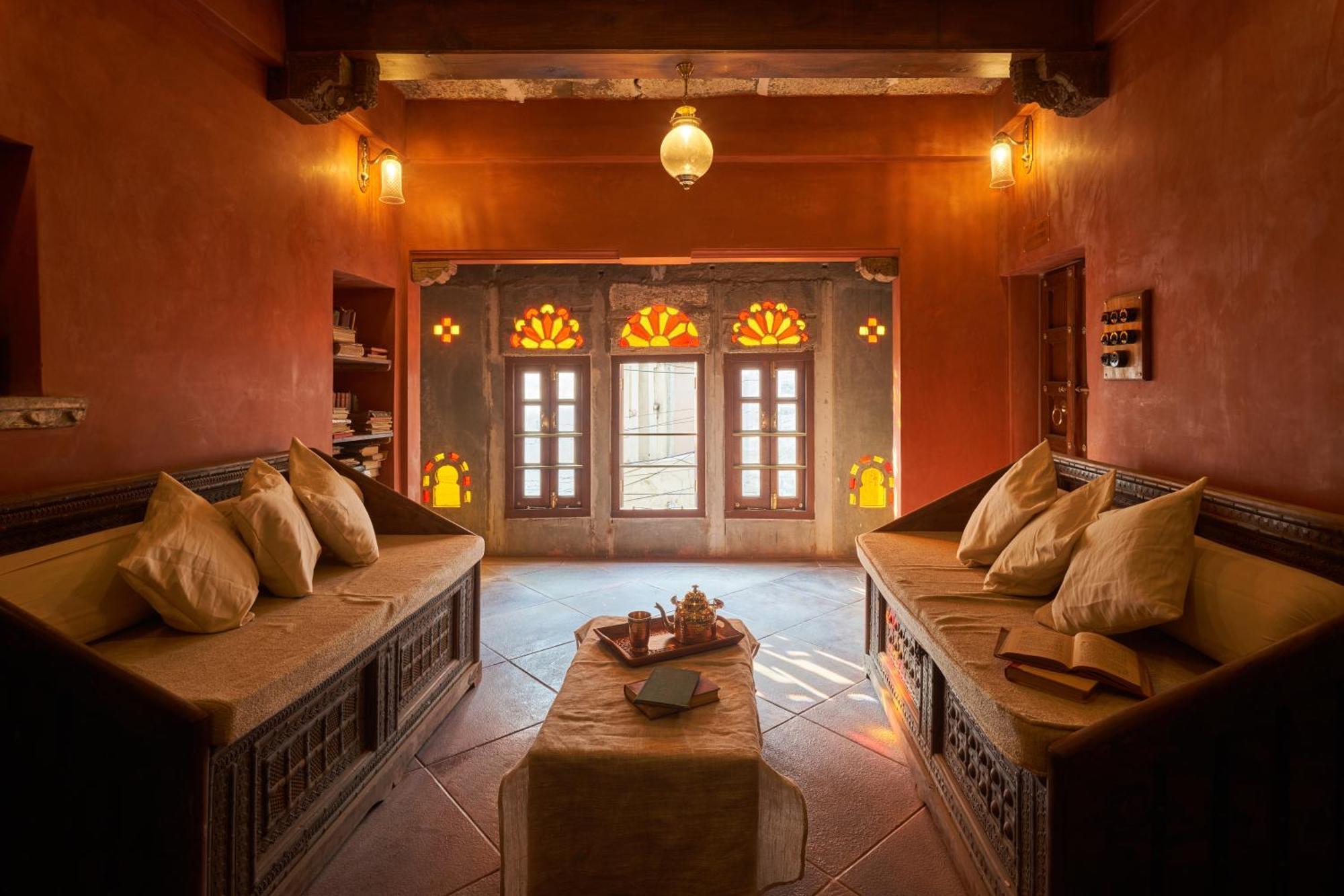 Kaladwas Lal Haveli Hotel Udaipur Bagian luar foto