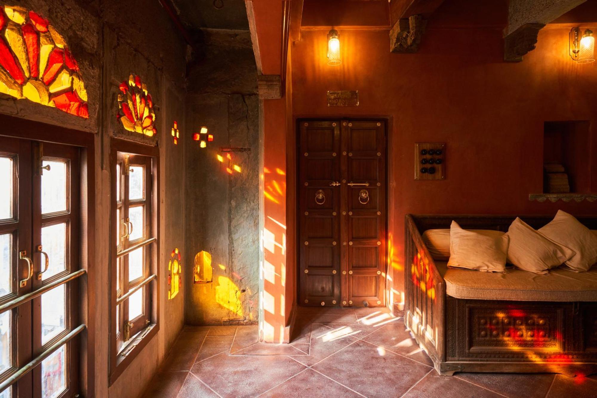 Kaladwas Lal Haveli Hotel Udaipur Bagian luar foto