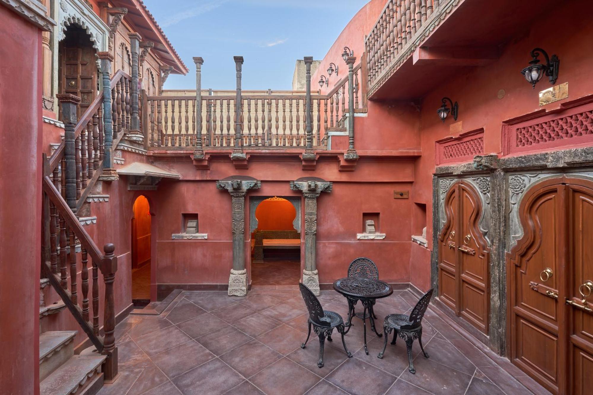 Kaladwas Lal Haveli Hotel Udaipur Bagian luar foto