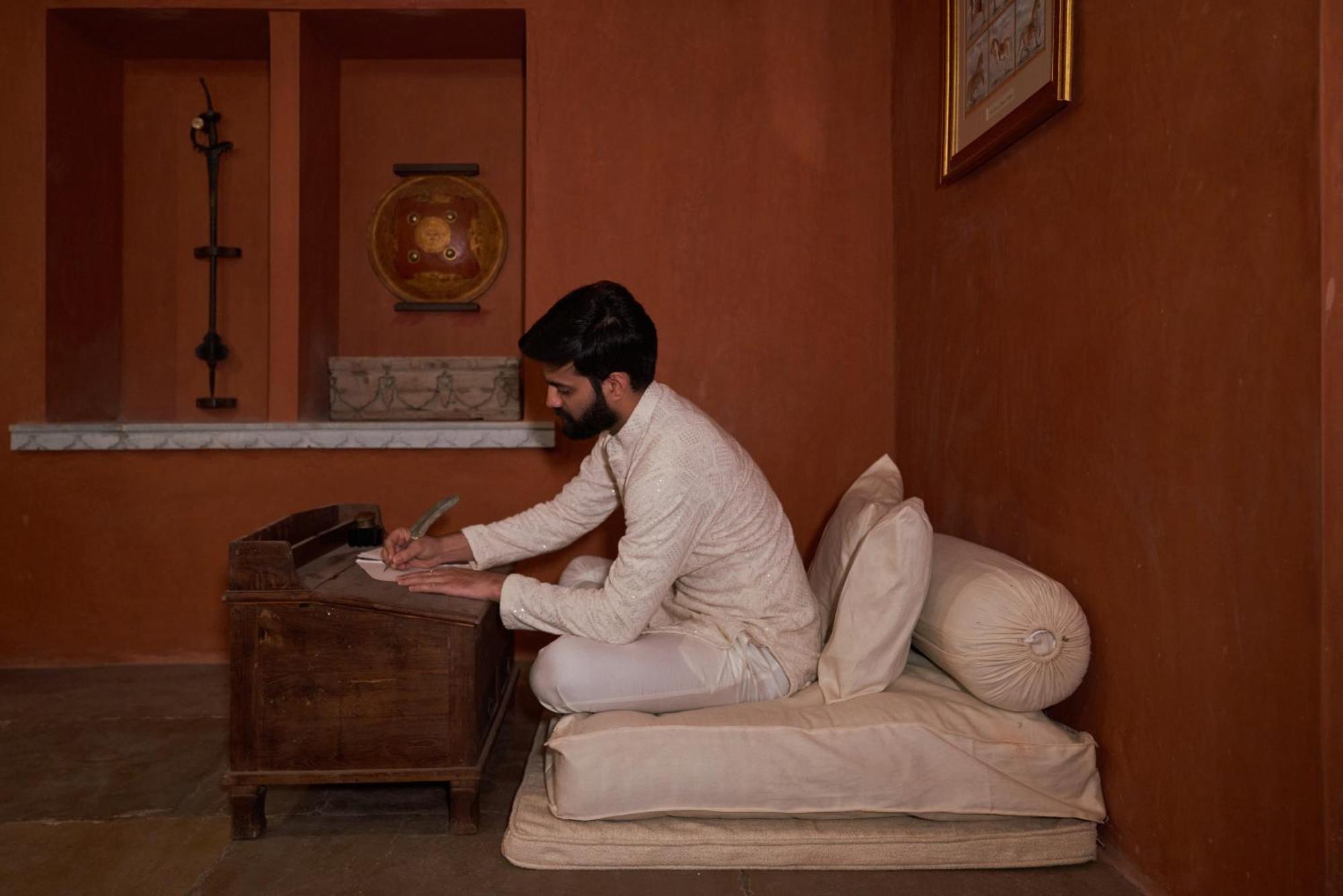 Kaladwas Lal Haveli Hotel Udaipur Bagian luar foto