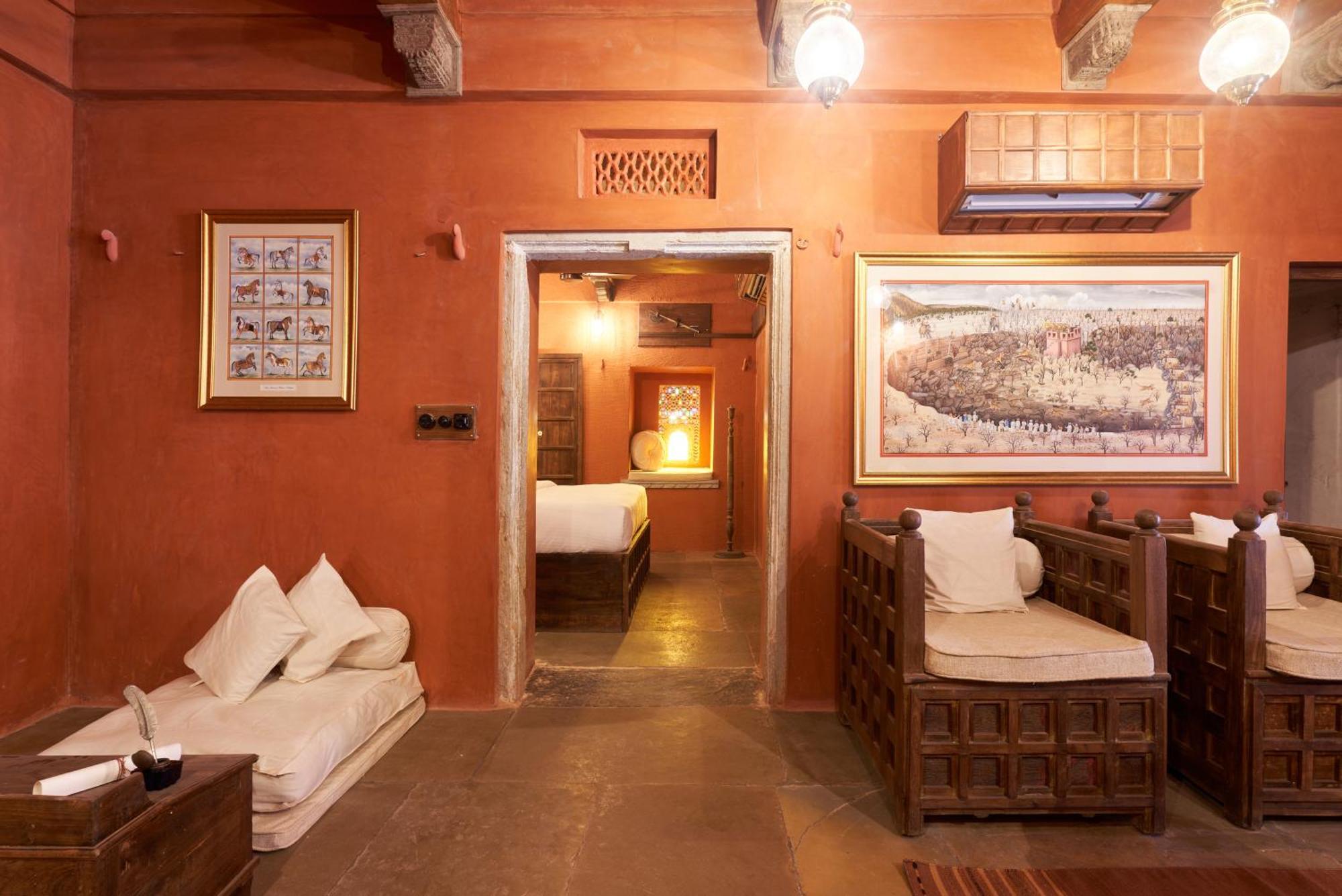 Kaladwas Lal Haveli Hotel Udaipur Bagian luar foto