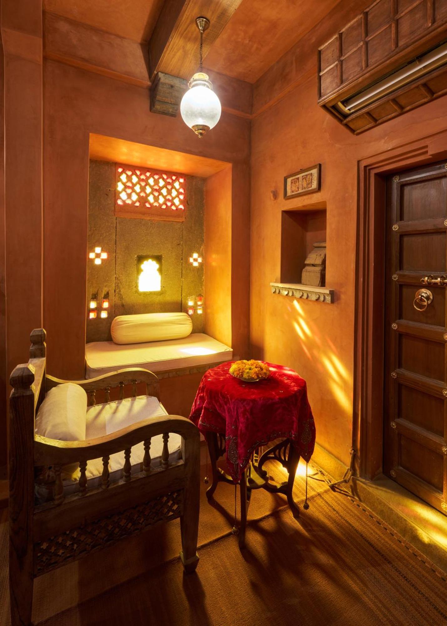 Kaladwas Lal Haveli Hotel Udaipur Bagian luar foto